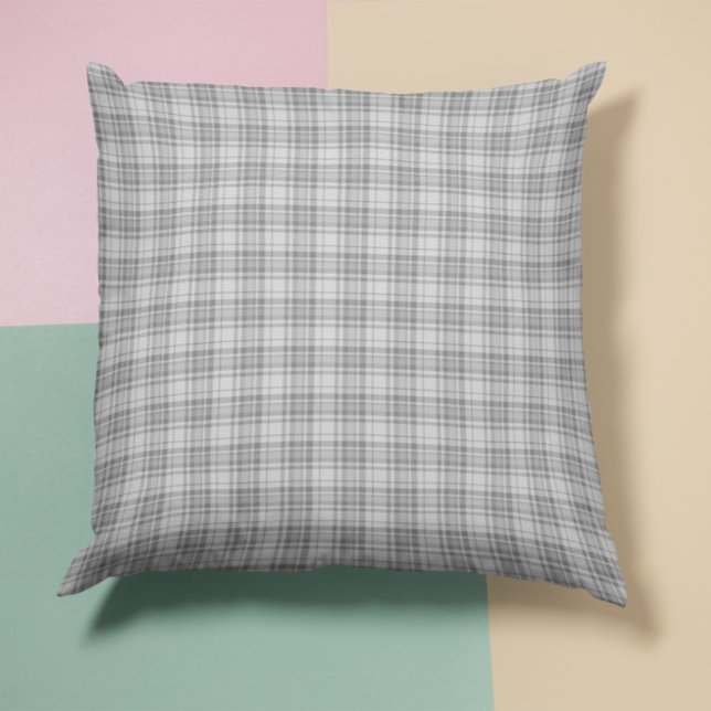 Grey Plaid Throw Pillow (Gray Plaid Throw Pillow)
