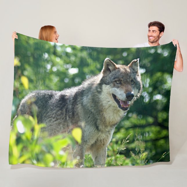 GREY WOLF FLEECE BLANKET (In Situ)