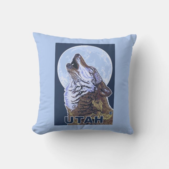 Grey Wolf HowlingUtah Throw Pillow (Front)