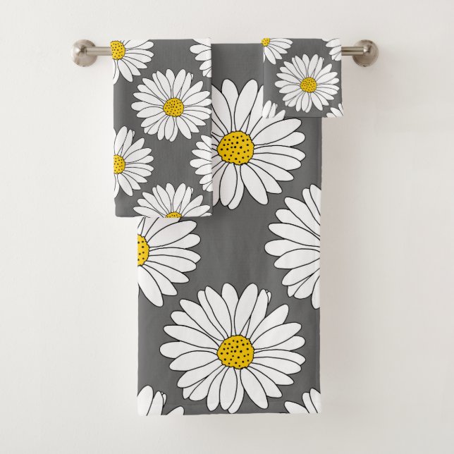 Grey Yellow White Daisy Pattern Bath Towel Set (Insitu)