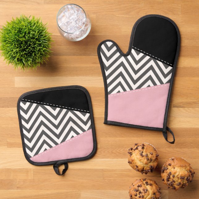 Grey Zigzag, Grey Chevron, Zigzag Pattern, Pink Oven Mitt & Pot Holder Set (Top Down)