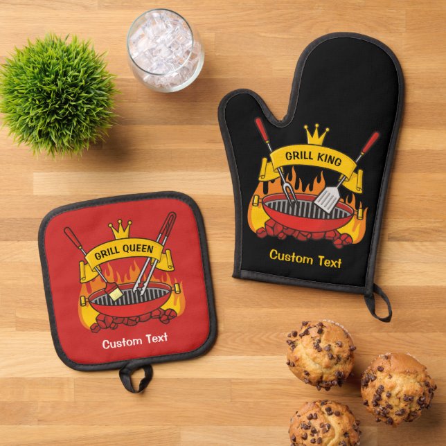 Grill King and Grill Queen Oven Mitt & Pot Holder Set (Top Down)