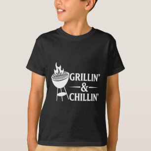 Grillin And Chillin Funny Bbq Cookout Design Men T-Shirt