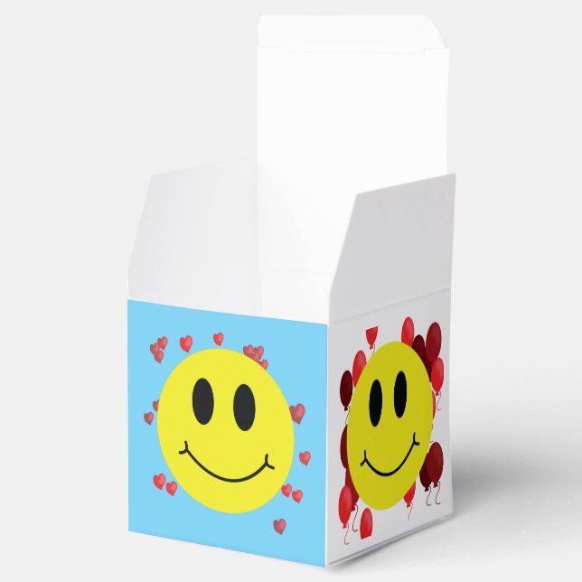 Grinning Faces with Red Hearts Balloons Favor Box (Opened)