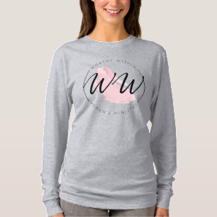 Gris Digne À L'Intérieur D'Un T-Shirt À Longs Manc
