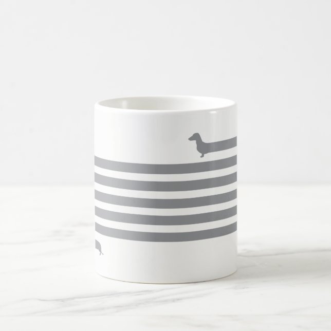 Gris drôle de tasse de teckel (Centre)