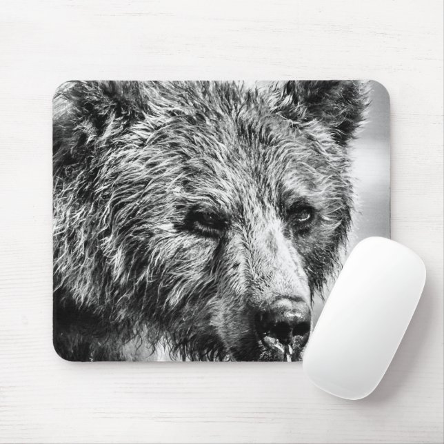 Grizzly bear portrait mouse pad (With Mouse)