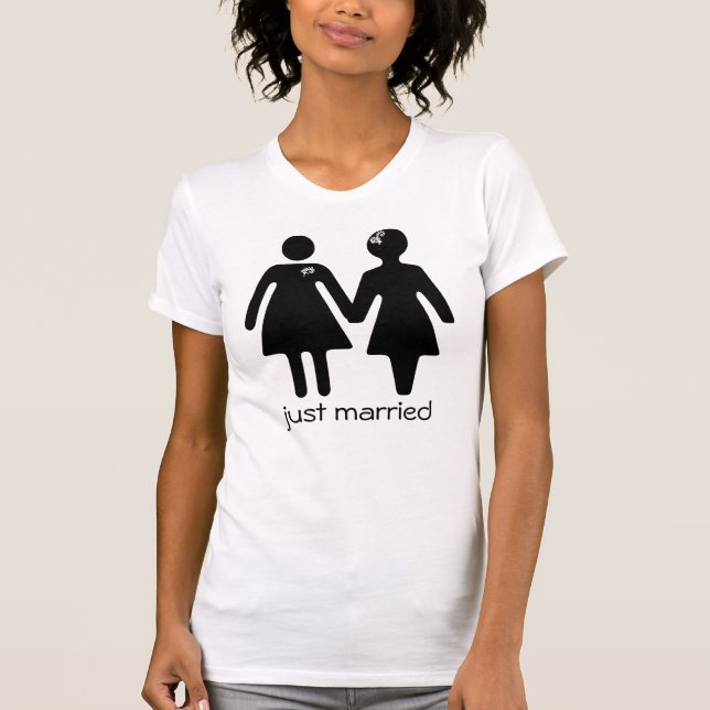 GRLZ - just married T-Shirt (Front)