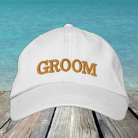 GROOM embroidered baseball cap gold / white