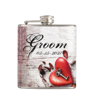 Groom Whiskey Flask Country Wood Key to my Heart R