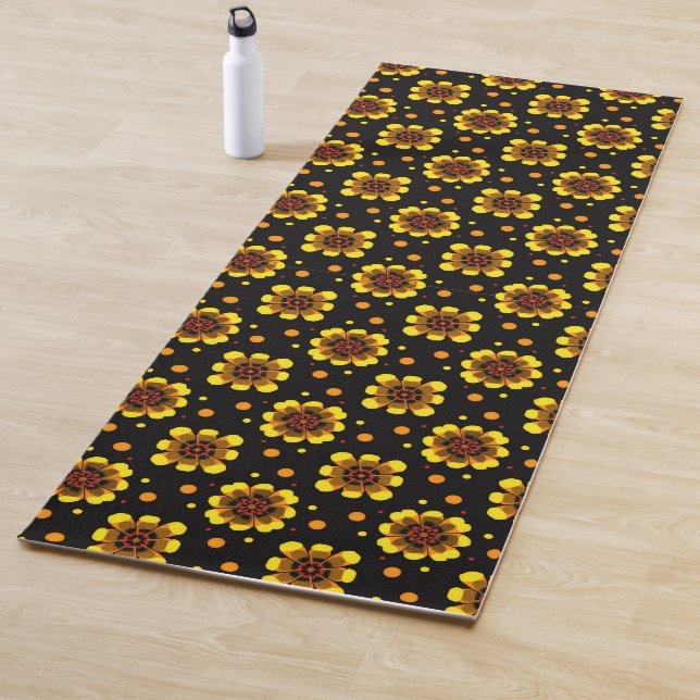 Groovy 70s Daisy Flower Power Pattern Yoga Mat (In Situ)