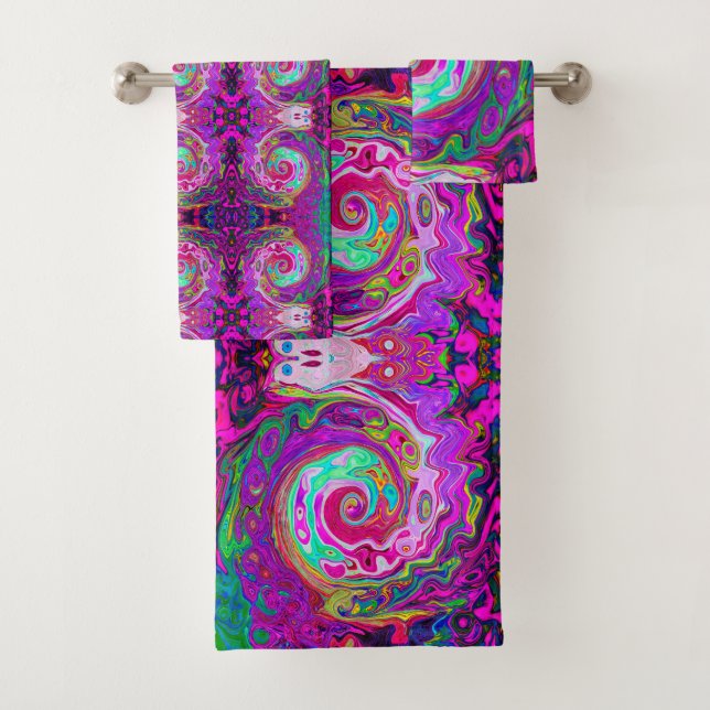 Groovy Abstract Retro Magenta Rainbow Swirl Bath Towel Set (Insitu)