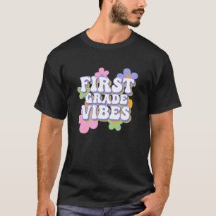 Groovy First Grade Vibes Retro Teacher Back to Sch T-Shirt