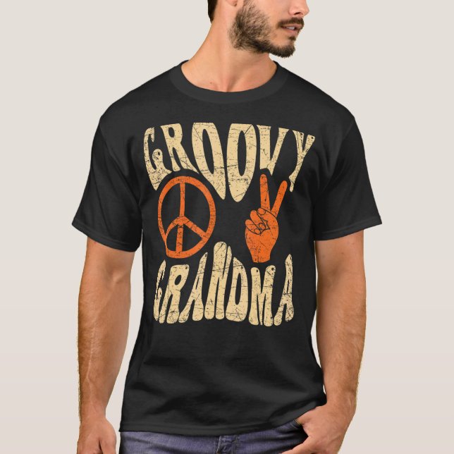 Groovy Grandma 70s Aesthetic Nostalgia 1970's Retr T-Shirt (Front)