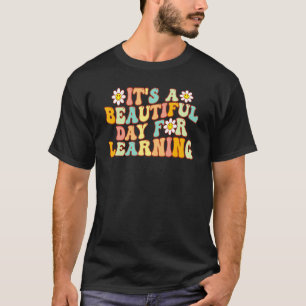 Groovy It's Beautiful Day For Learning To 100 Days T-Shirt