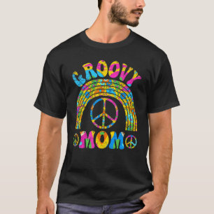 Groovy Mom 70s Aesthetic Nostalgia 1970's Retro Mo T-Shirt