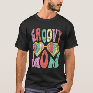 Groovy Mom Retro 70s Aesthetic Heart Glasses Mothe T-Shirt