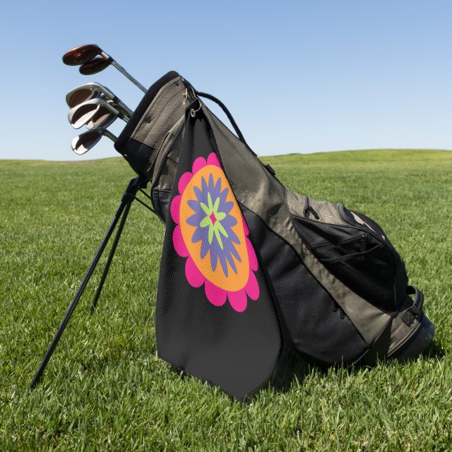 Groovy Retro Botanical Pattern Artwork Golf Towel (Green)