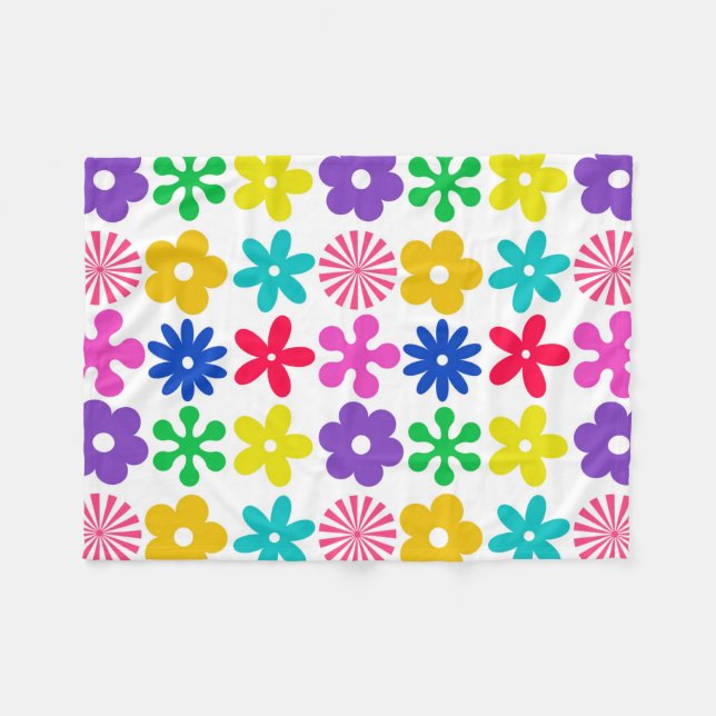 GROOVY RETRO FLOWERS FLEECE BLANKET (Front (Horizontal))