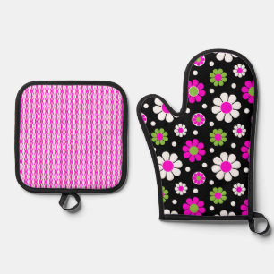 GROOVY RETRO PINK GREEN WHITE DAISY FLOWERS OVEN MITT & POT HOLDER SET