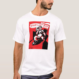 Gros T-shirt fâché de blanc de garçon