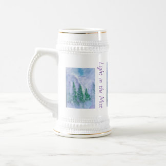 Grosse tasse avec une empreinte artistique d'une f