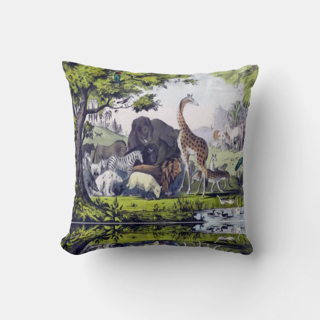 Group of animals throw pillow (Front)