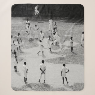 GROUP OF PEOPLE PLAYING BASEBALL SHERPA BLANKET