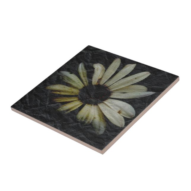 Grunge Daisy Tile (Side)