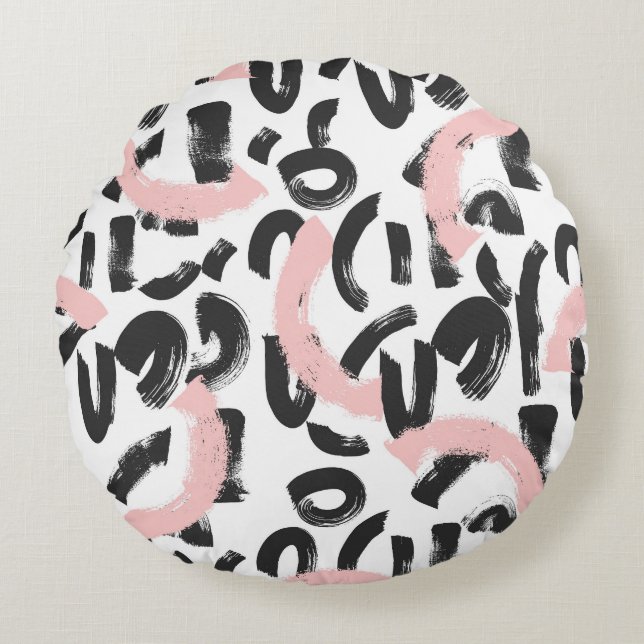 Grunge graffiti: art brush strokes. round pillow (Front)