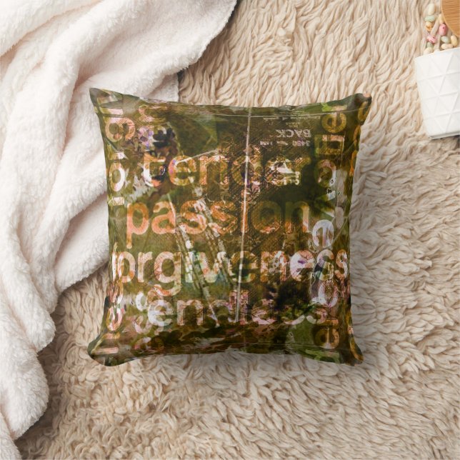 Grunge Valentine Throw Pillow (Blanket)