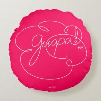 GUAPA soy - Bold CloudS - White Script Round Pillow