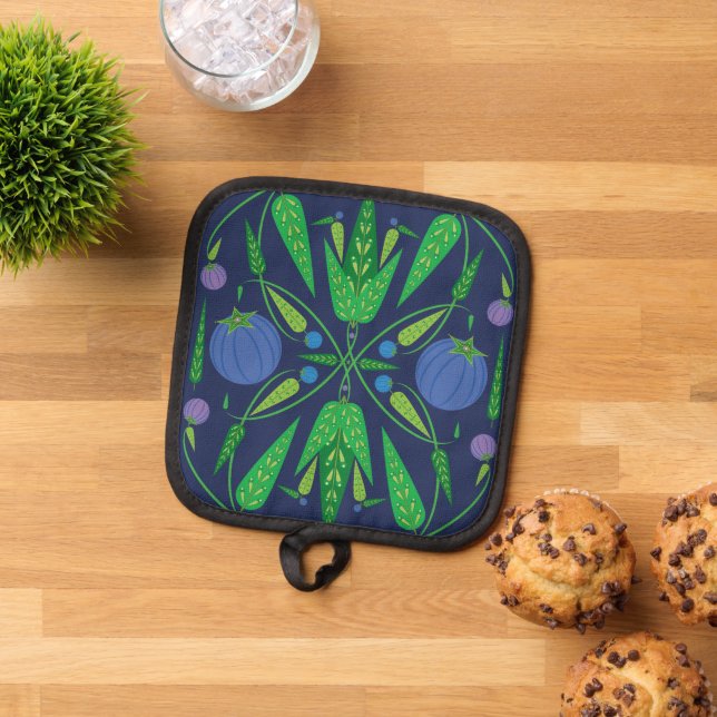 Guardian Of The Blueberries Pot Holder (Top Down)