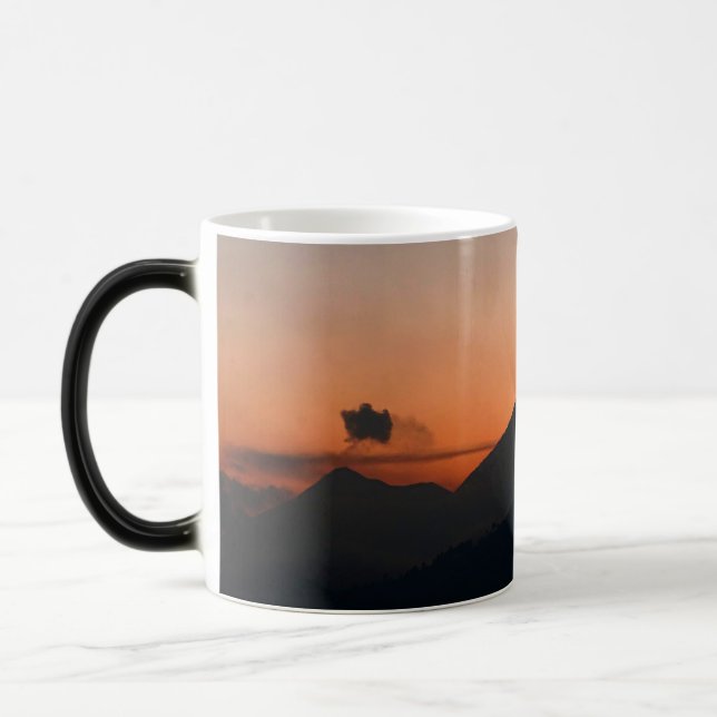 Guatemala - Antigua sunset Magic Mug (Left)