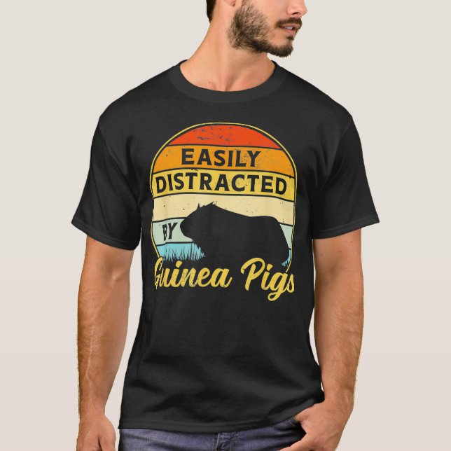 Guinea Pig Easily Distracted Retro Sunset Pet Rode T-Shirt (Front)