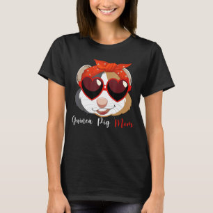 Guinea Pig Mom Wearing a Glass Pet   T-Shirt