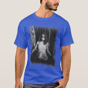 H O L L O W S H E L L T-Shirt