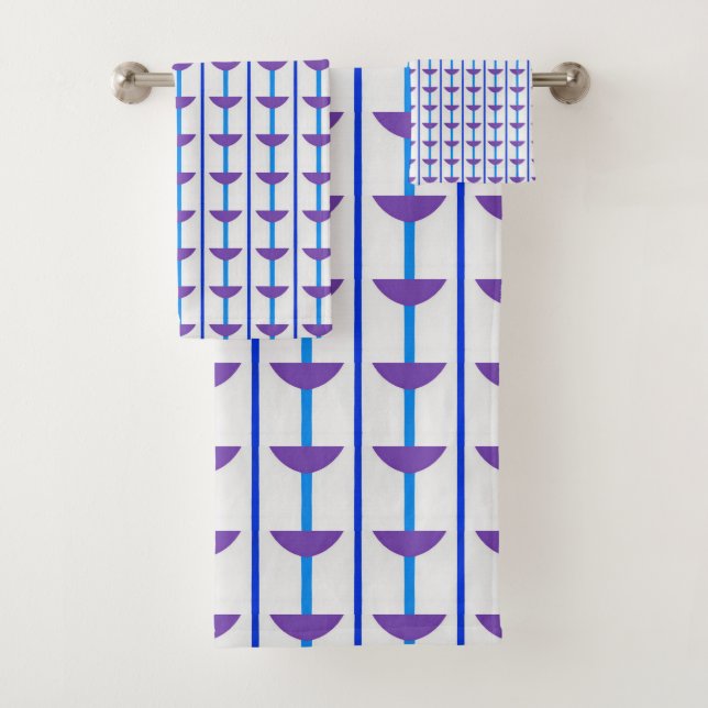 Half circles and stripes blue purple bath towel set (Insitu)
