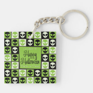 Halloween alien mosaic keychain