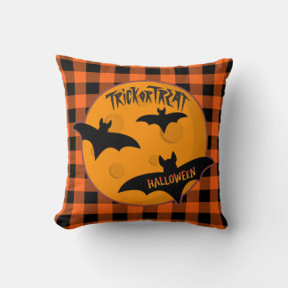 Halloween chequered design throw pillow
