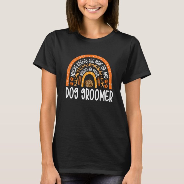 Halloween Dog Groomer Breeds Puppy Stylist Pet Gro T-Shirt (Front)