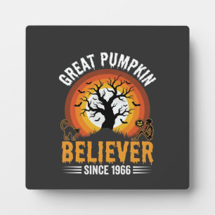 Halloween Great Pumpkin Believer Retro Skeleton Plaque