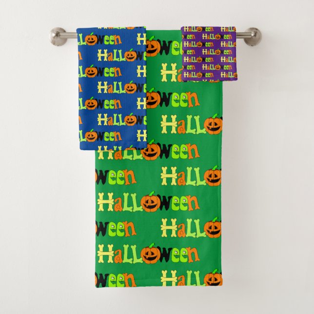 Halloween Greeting Bath Towel Set (Insitu)