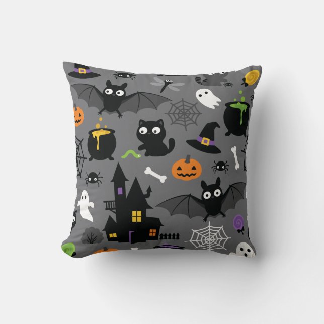 Halloween Seamless Pattern Throw Pillow (Front)