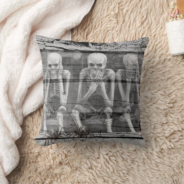 Halloween skeletons  throw pillow (Blanket)