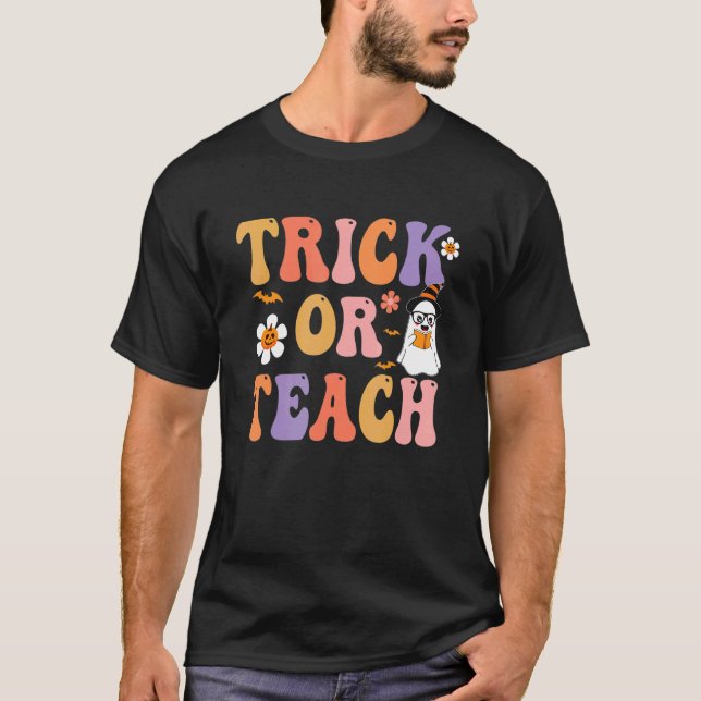 Halloween Trick or Teach Retro Groovy Teacher Hipp T-Shirt (Front)