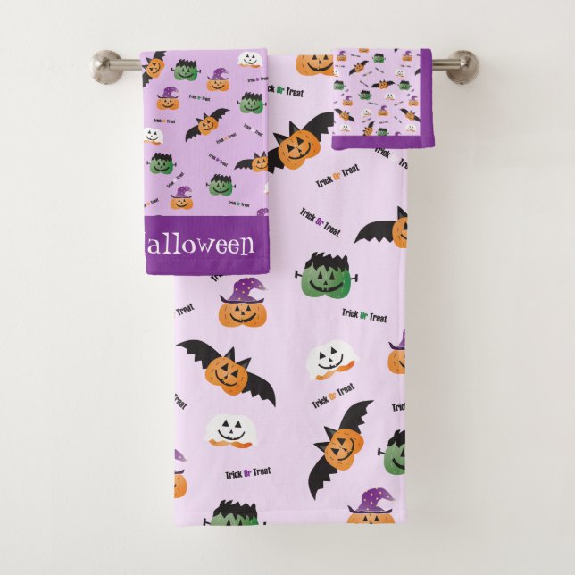 Halloween Trick Or Treat Pumpkin Pattern Purple Bath Towel Set (Insitu)