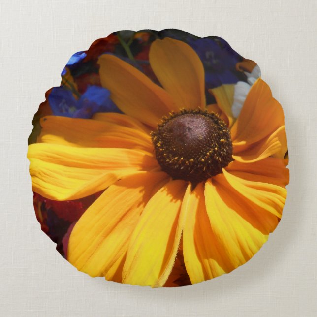 Halse Round Pillow (Front)