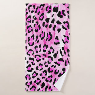 hand draw pink color seamless leopard pattern / il bath towel