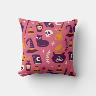 Hand-drawn Halloween, spooky seamless pattern. Throw Pillow